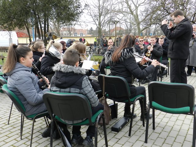 A haza minden előtt 15